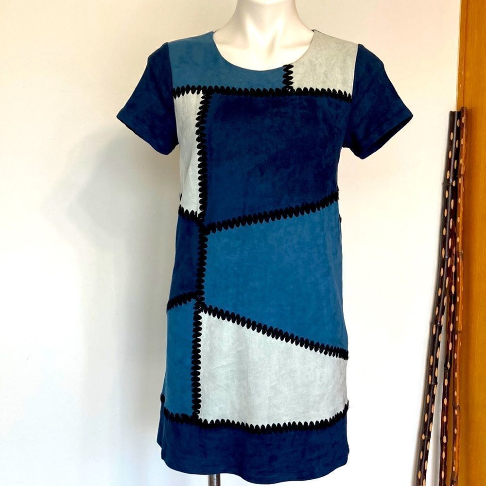 Design lab  lord & Taylor dress